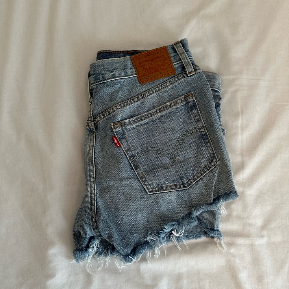 Levi’s shorts